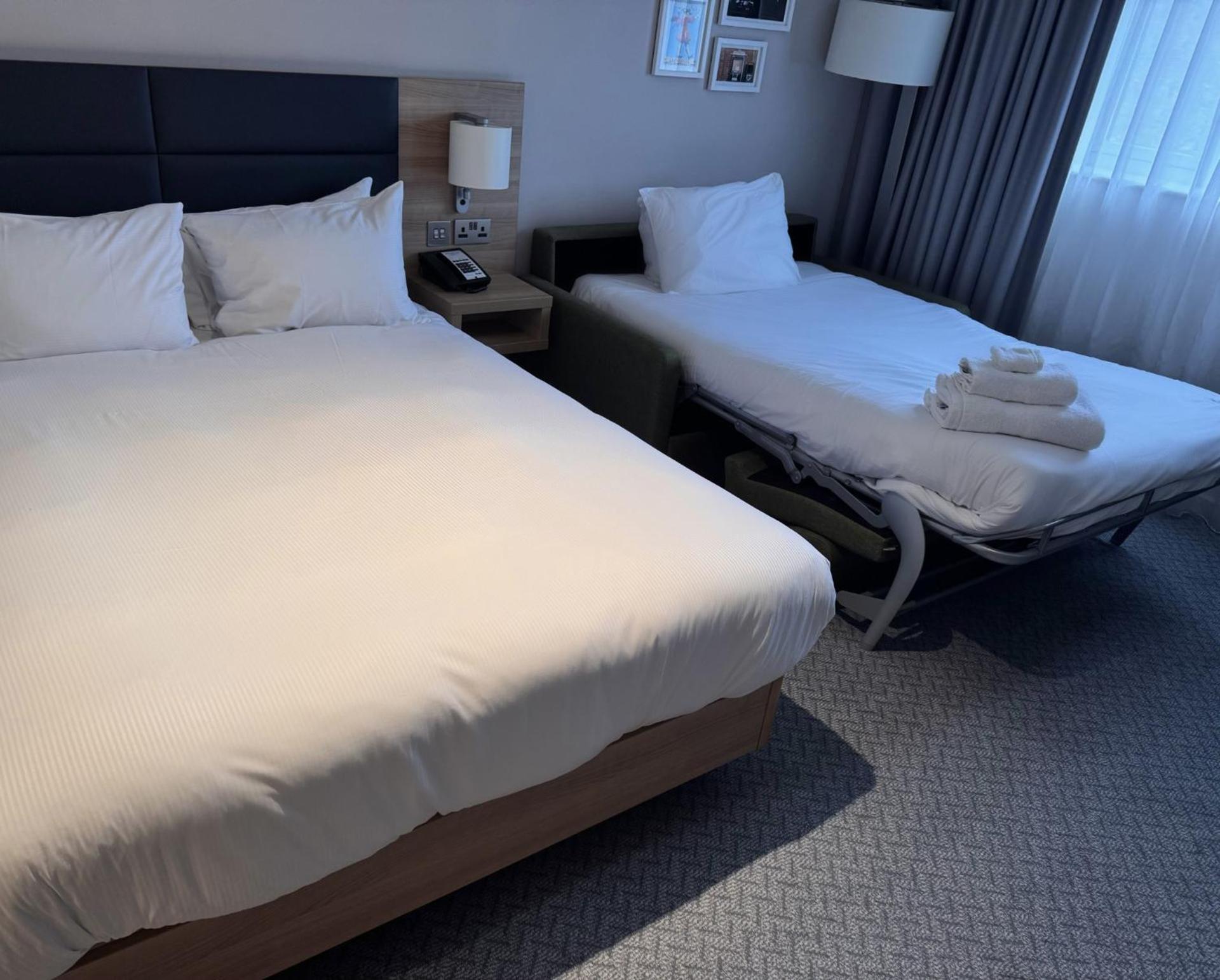 Hilton Garden Inn Abingdon Oxford Esterno foto